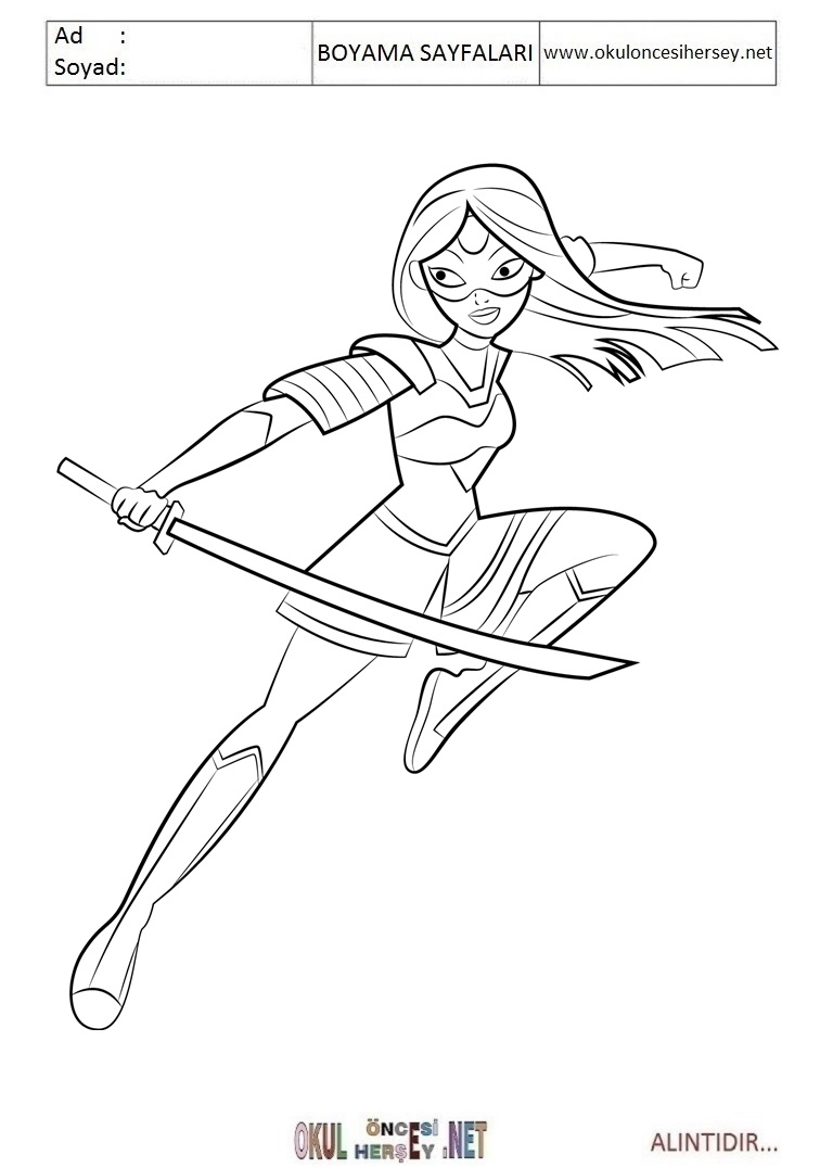 Çocuklar İçin DC Superhero Girls Boyama Sayfaları 