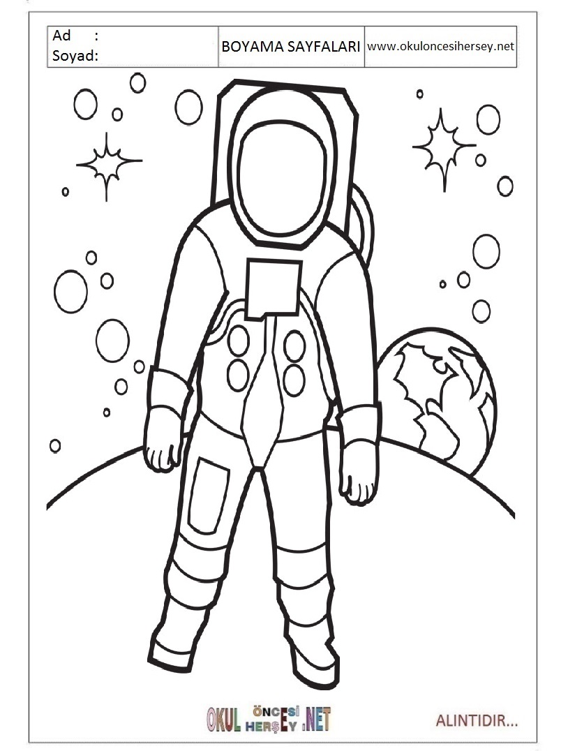 Çocuklar İçin Astronot Boyama Sayfaları 