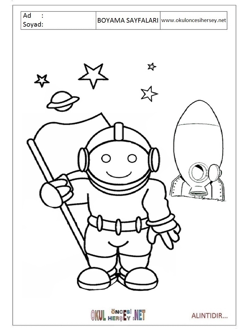 Çocuklar İçin Astronot Boyama Sayfaları 