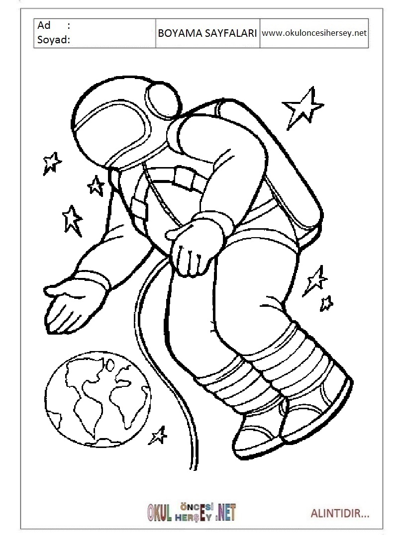 Çocuklar İçin Astronot Boyama Sayfaları 