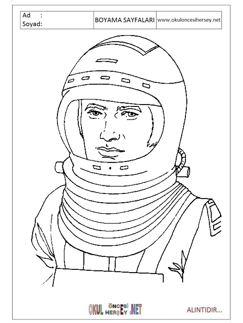 Çocuklar İçin Astronot Boyama Sayfaları 