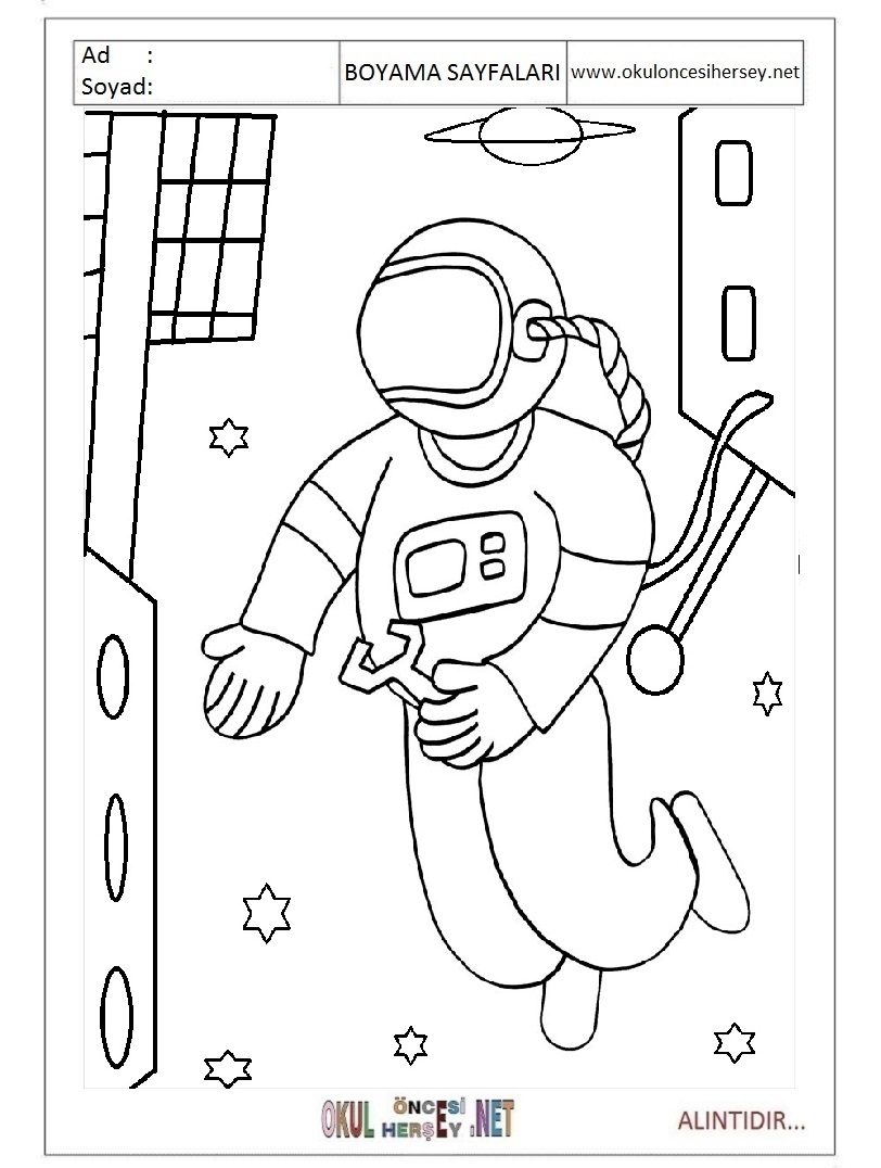 Çocuklar İçin Astronot Boyama Sayfaları 