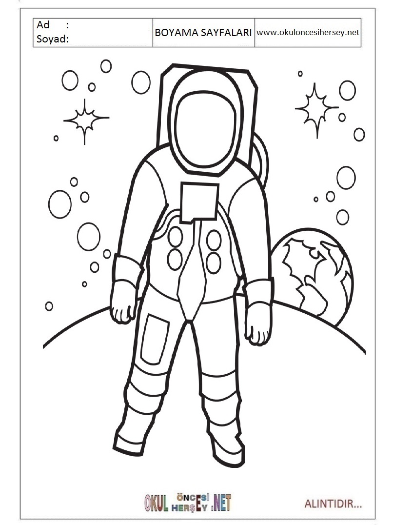 Çocuklar İçin Astronot Boyama Sayfaları 