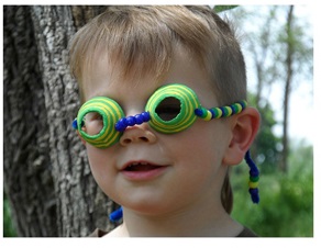 Yumurta Kolisi kuklaları