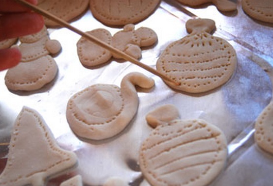 Seramik Hamurundan Yılbaşı Ağacı Süsü Yapma