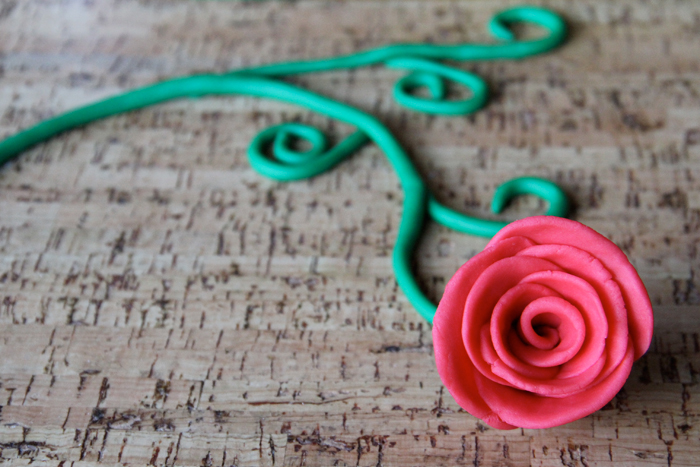 Oyun Hamurundan Gül Yapımı