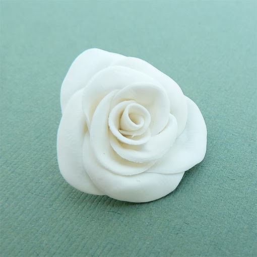 Tutkal Hamurundan Gül Yapımı Tarifi