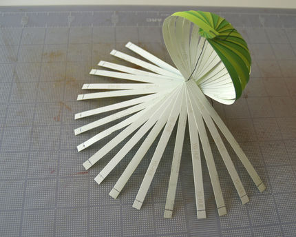 kağıttan süs yapımı resimli anlatımı