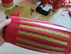 kağıttan süs yapımı resimli anlatımı