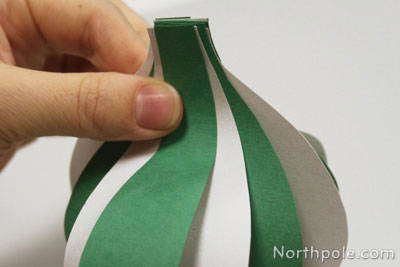 kağıttan süs yapımı resimli anlatımı